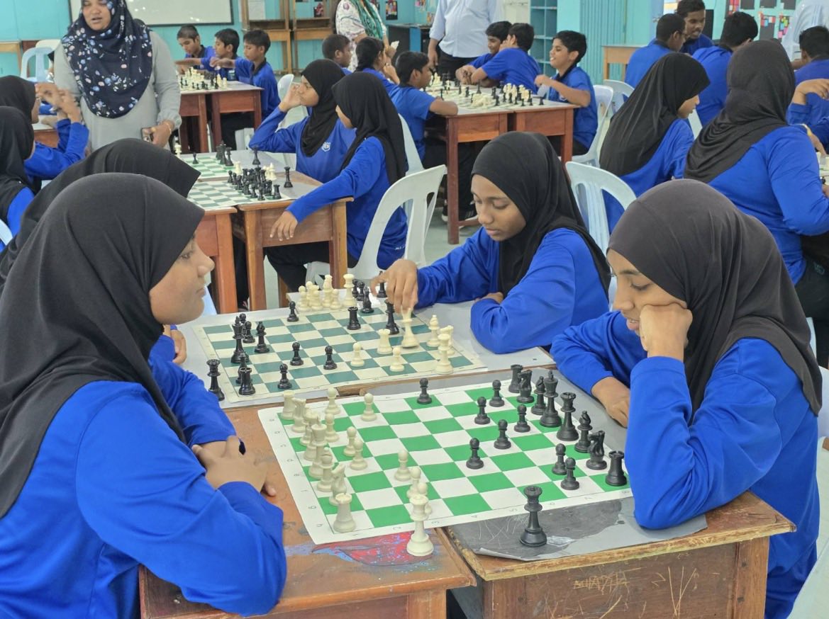 ADh.Dhangethi School Basic Chess Training Program